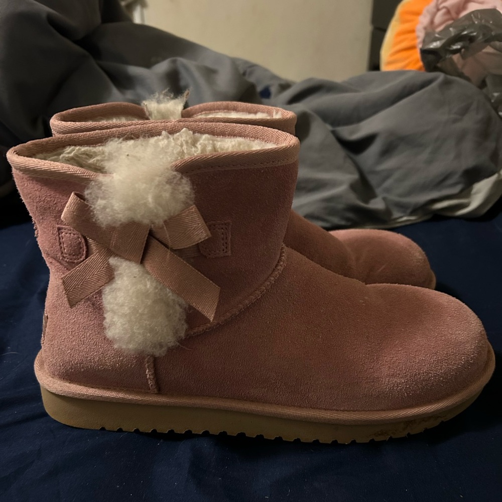 UGG BOOTS